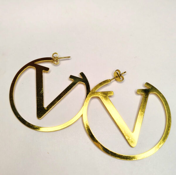 Anti Tarnish V-Cut Hoop Earrings – Modern Statement Style