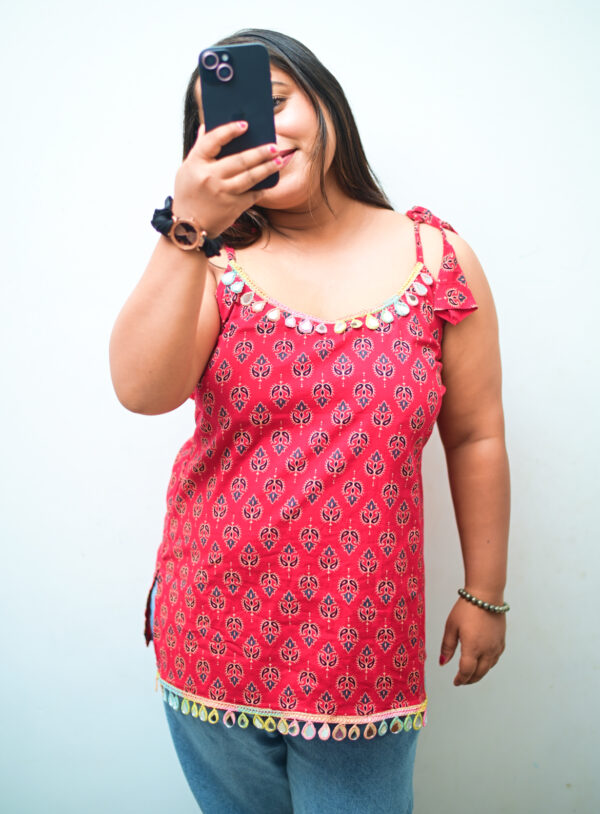 Tara Red Bloom Cotton Short Kurti – stylish sleeveless ethnic cotton short kurti for women