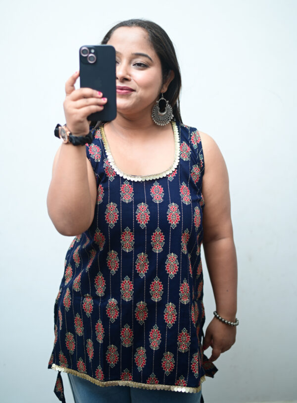 Aarvi fancy short kurti cotton floral design