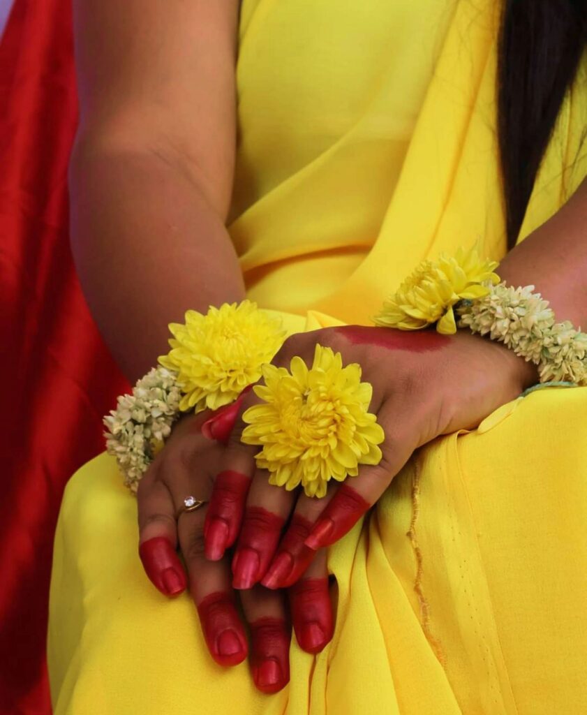 Colorful handmade jewellery and flower jewellery set