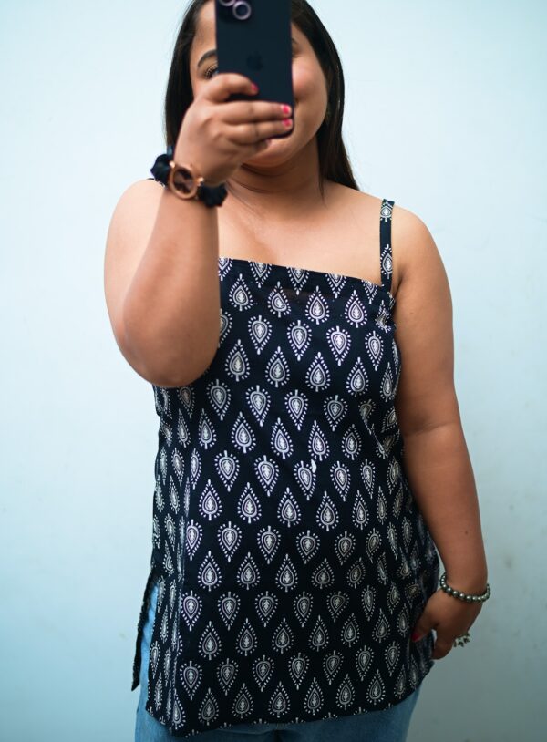 New short kurti for women in indigo blue with ethnic prints – sleeveless trendy design