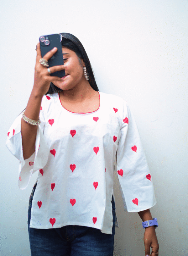 short kurti for women with red heart prints