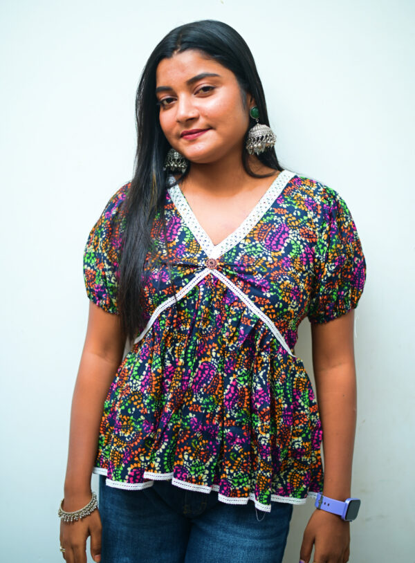 Mohor short kurti top V-neck puff sleeve kurti design for desi fit look