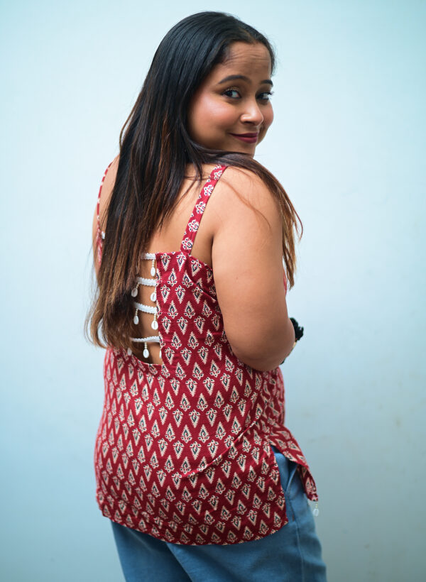 simple short kurti stylish design for women