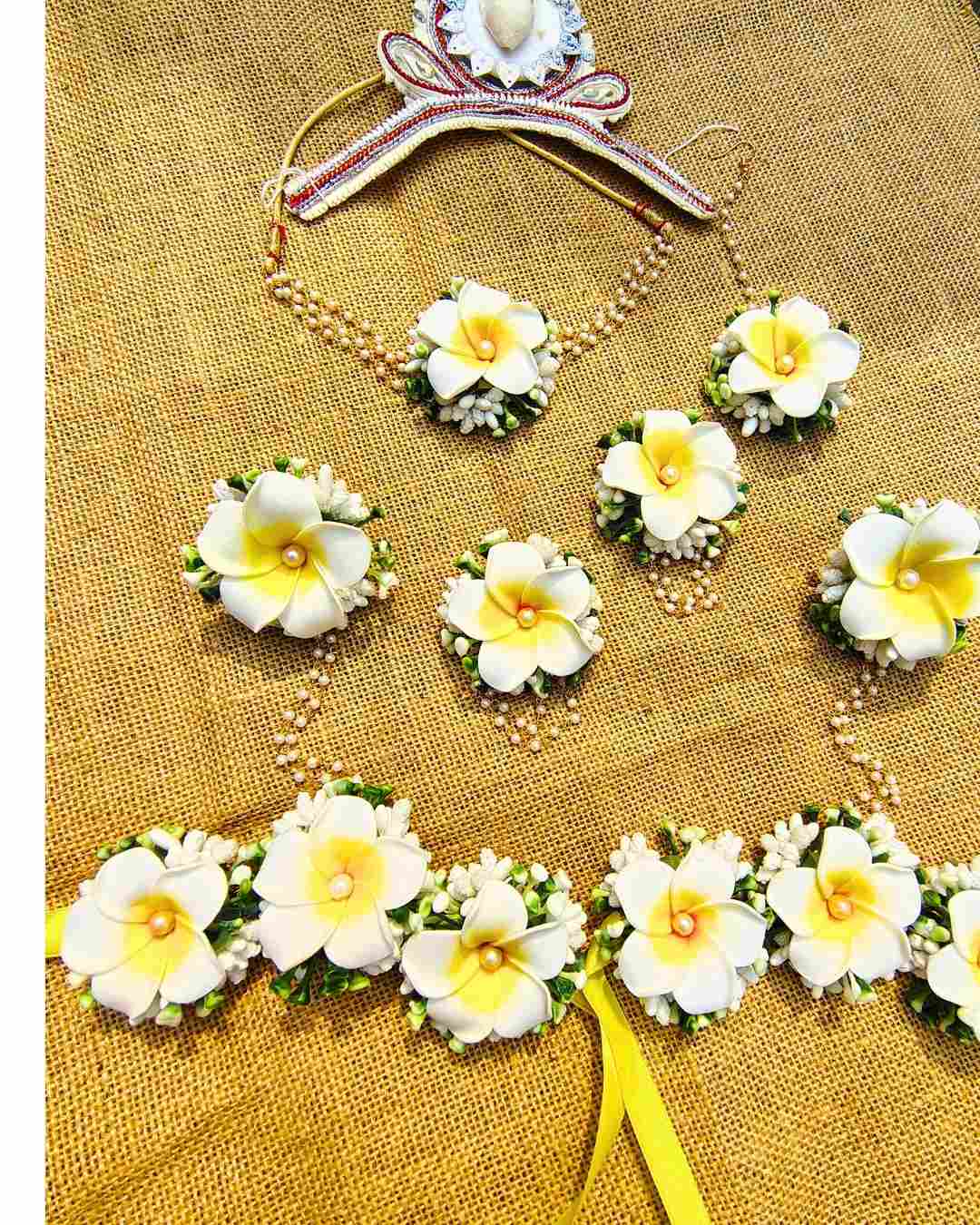 handmade flower jewellery for haldi bride